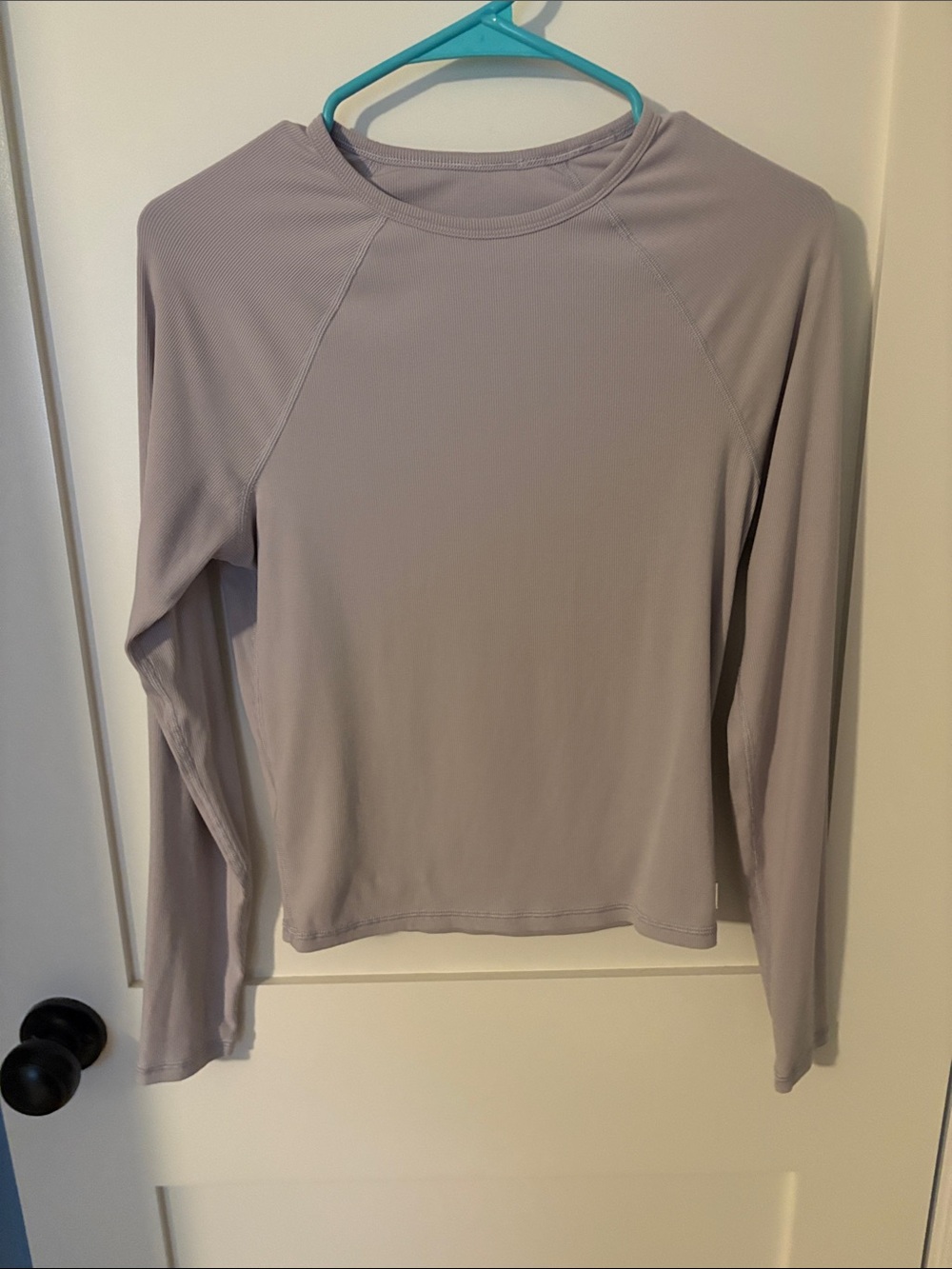Vuori Long Sleeve Crew Top - Light Lavender